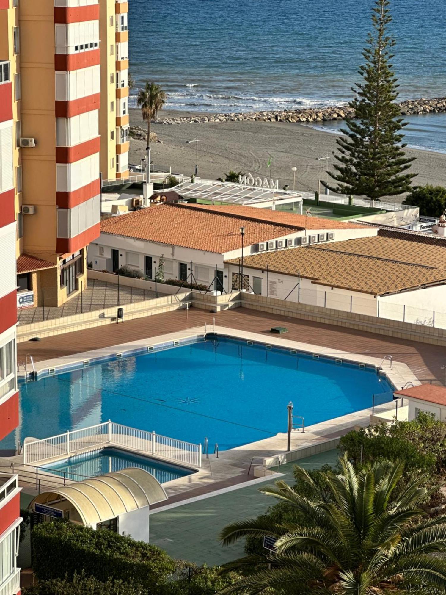 Modern Apartment Steps From The Beach Torrox Exterior foto